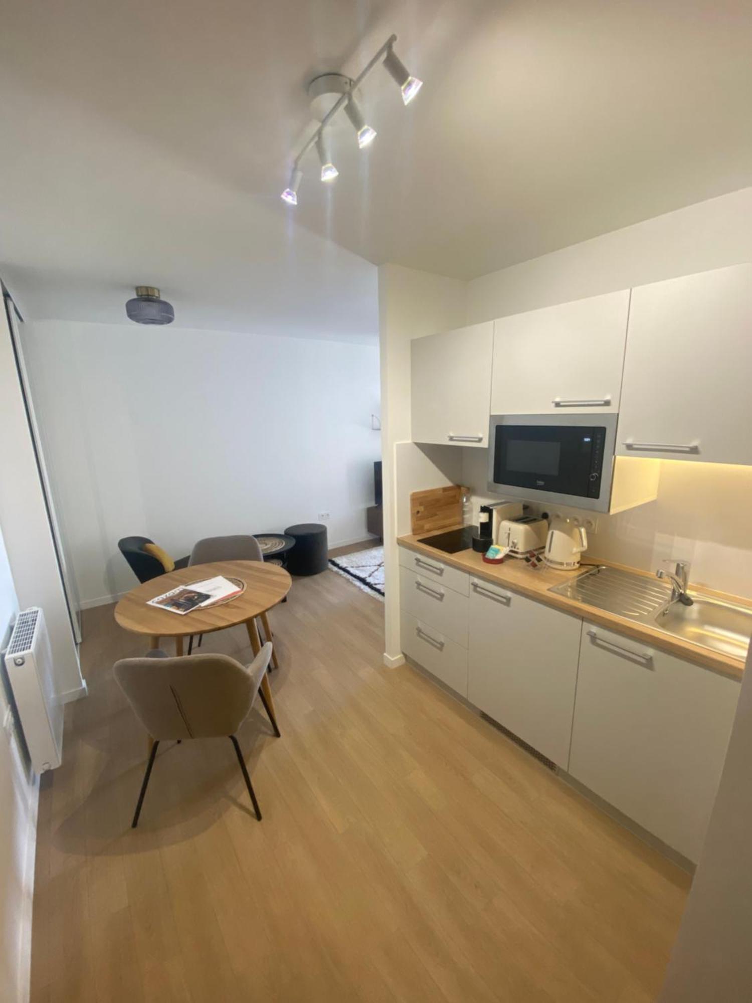 Cazam Paris Saint Ouen Aparthotel Екстериор снимка